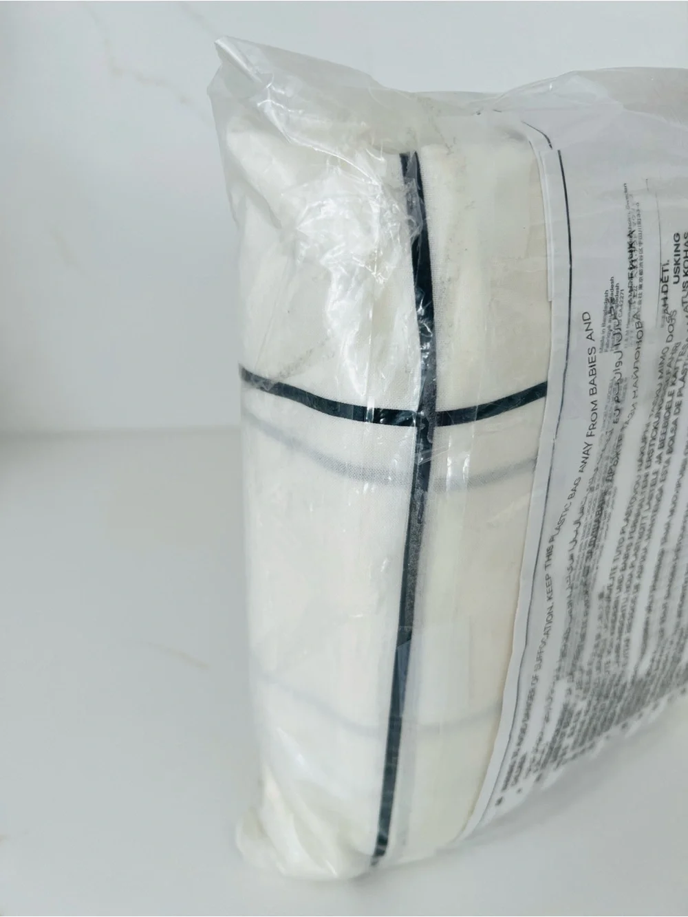NWT H&M Off White Duvet Cover Set with Black Pattern